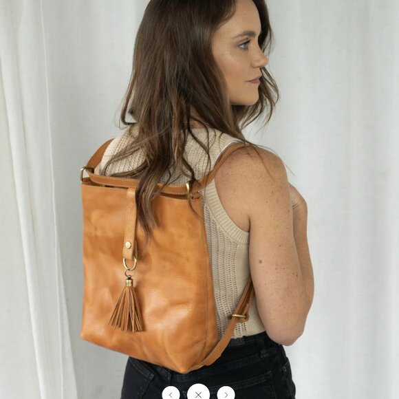 Elevate Mini Slingback Bag  2-in-1 Convertibe Leather Crossbody Backpack - Picture 1 of 14